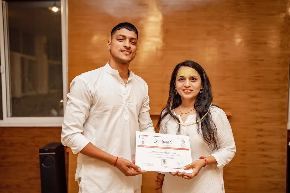 Graduation and certification day at Adhiroha yoga school — photo 36