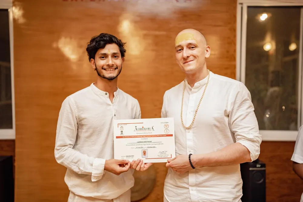 Graduation and certification day at Adhiroha yoga school — photo 54