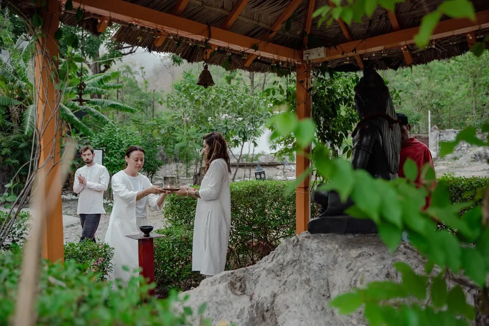 Traditional opening ceremony at Adhiroha yoga school, Rishikesh — photo 61