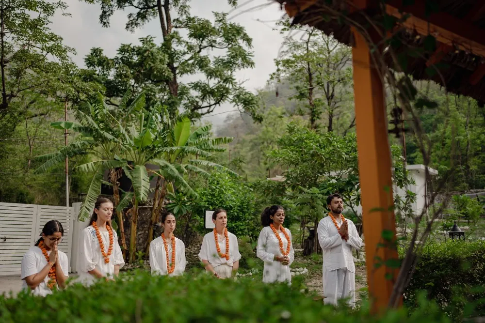 Traditional opening ceremony at Adhiroha yoga school, Rishikesh — photo 88